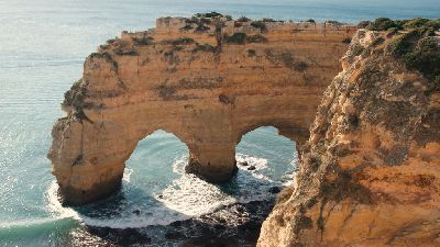 Navigand pe coasta Algarve